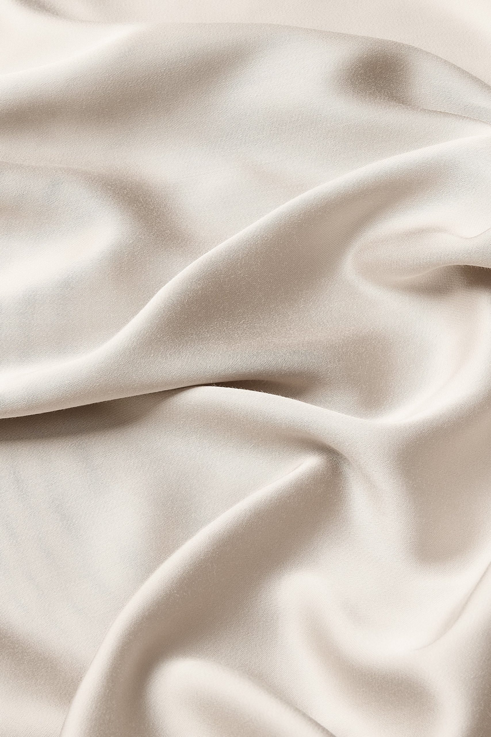 Bamboo Sateen Pillowcase Set in Sand Stone - Image 3