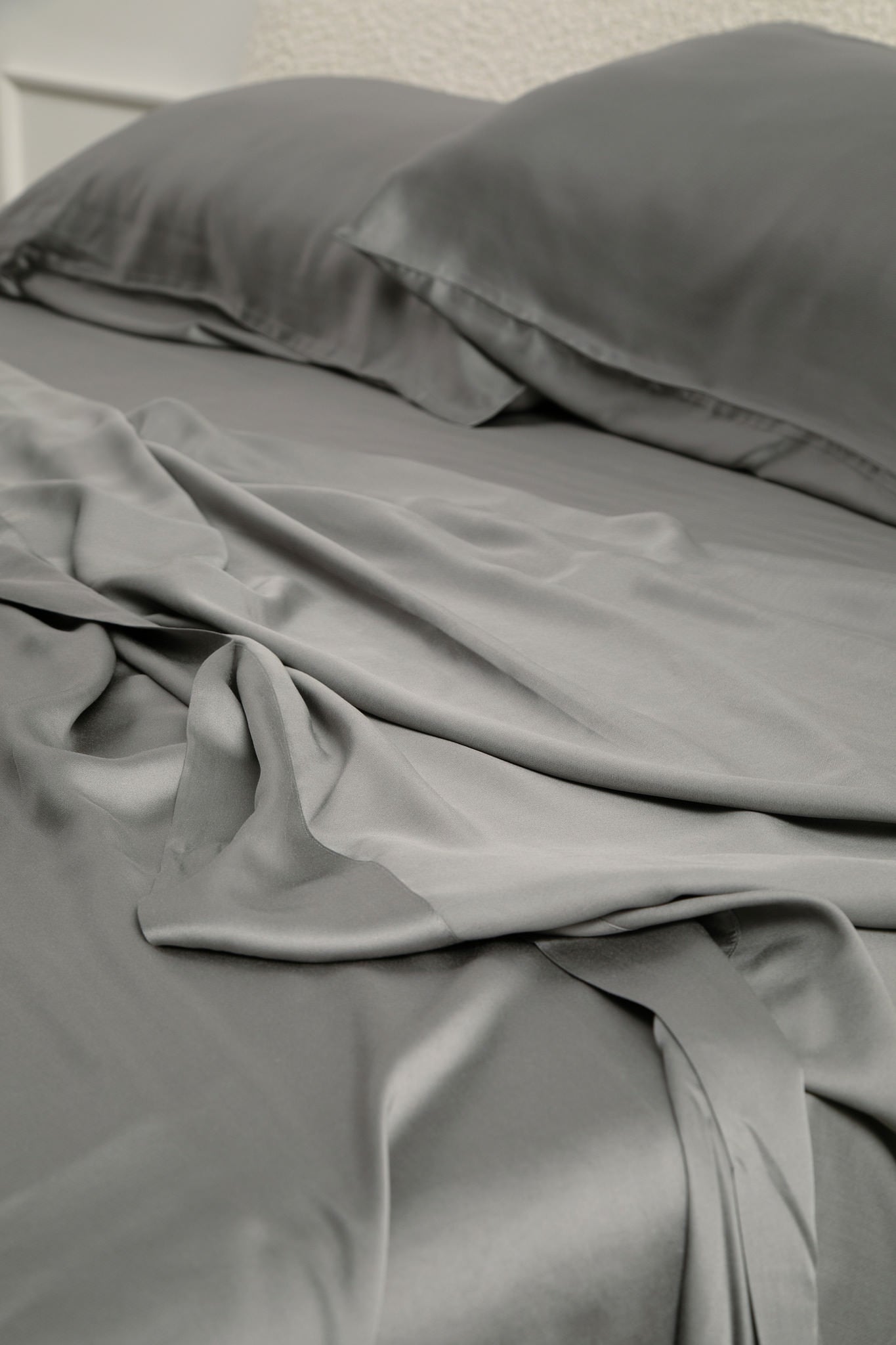 Bamboo Sateen Pillowcase Set in Ash - Image 6