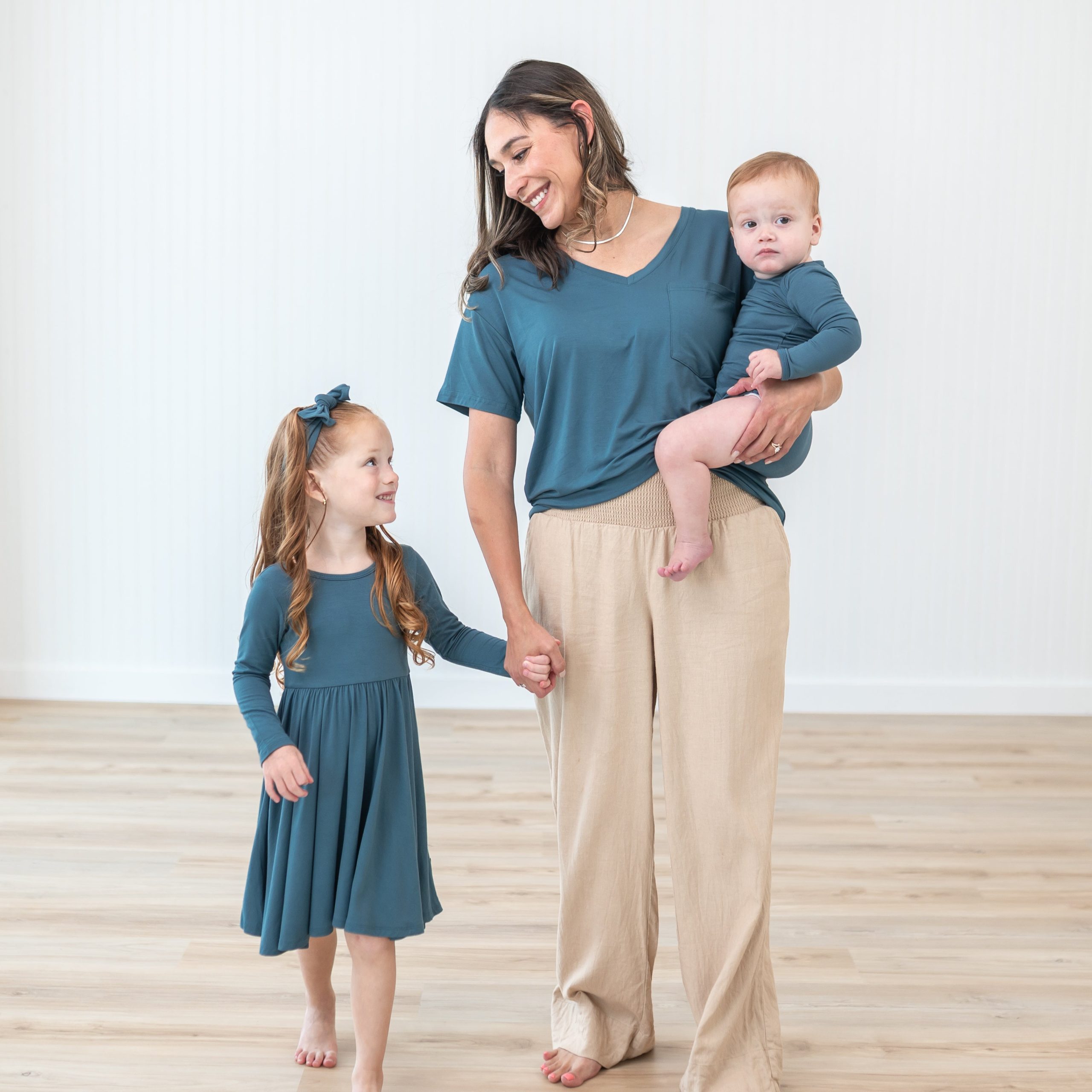 Womens Relaxed Fit V-Neck in Atlantic - Image 2