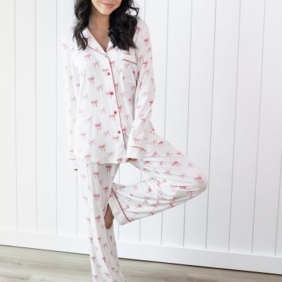 Long-Sleeved Women's Pajama Set in Bow