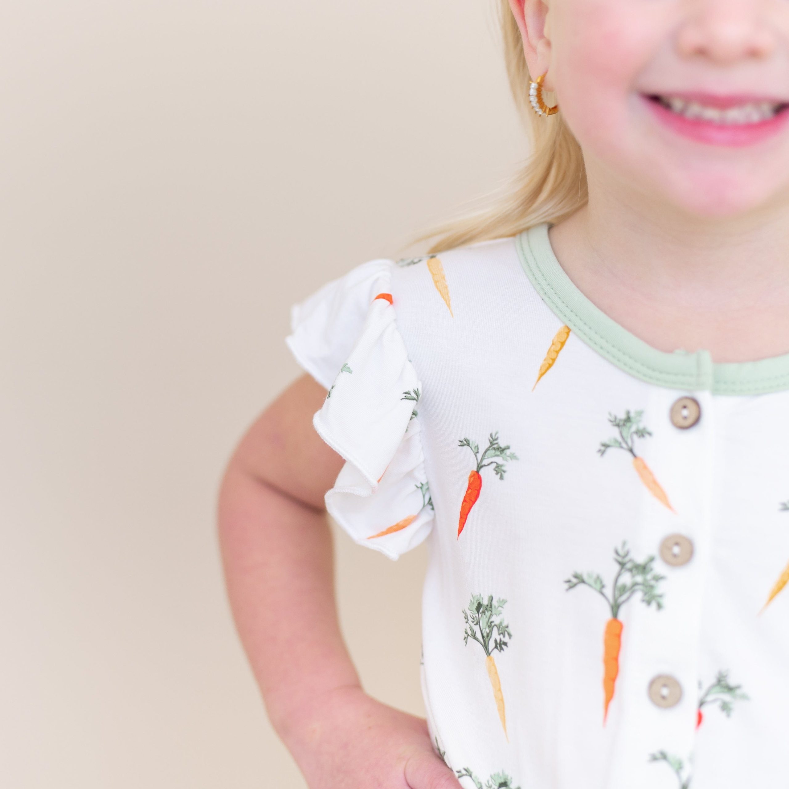 Flutter Sleeve Romper in Carrot - Image 3