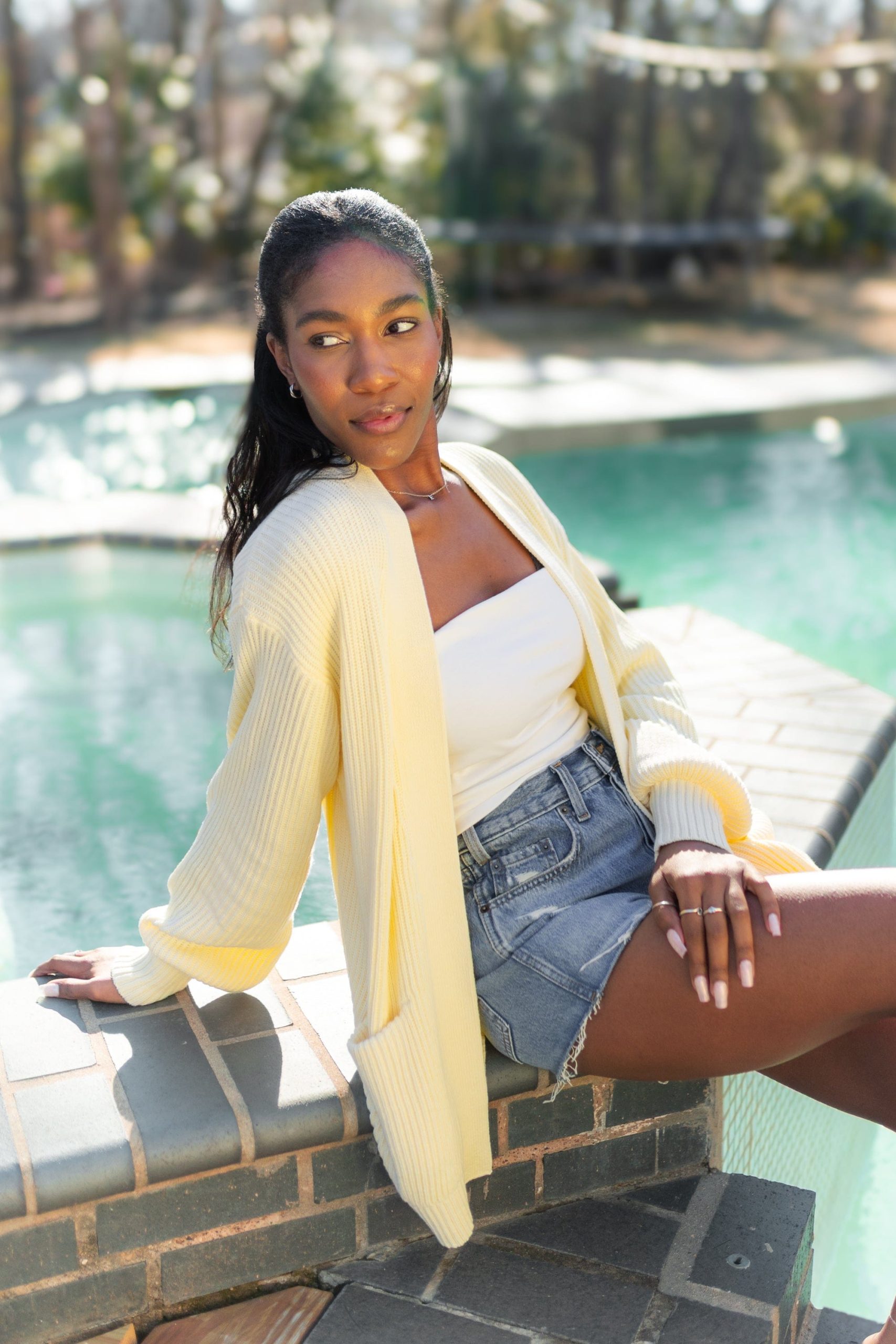 Chunky Knit Women's Oversized Cardigan in Chamomile - Image 4