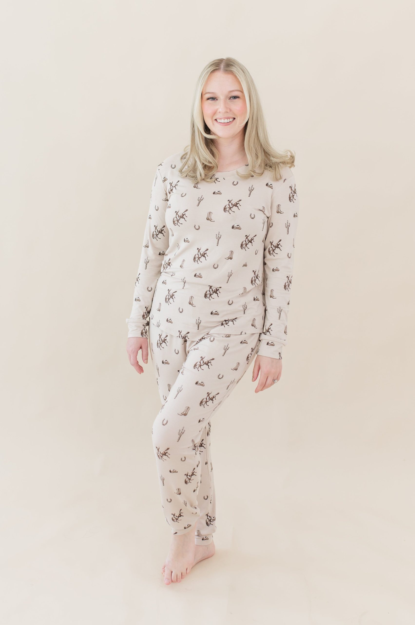 Women's Jogger Pajama Set in Classic Cowboy - Image 3