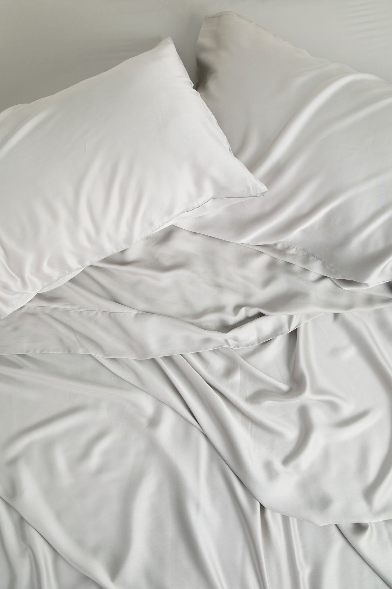 Bamboo Sateen Pillowcase Set in Dove Gray - Image 6