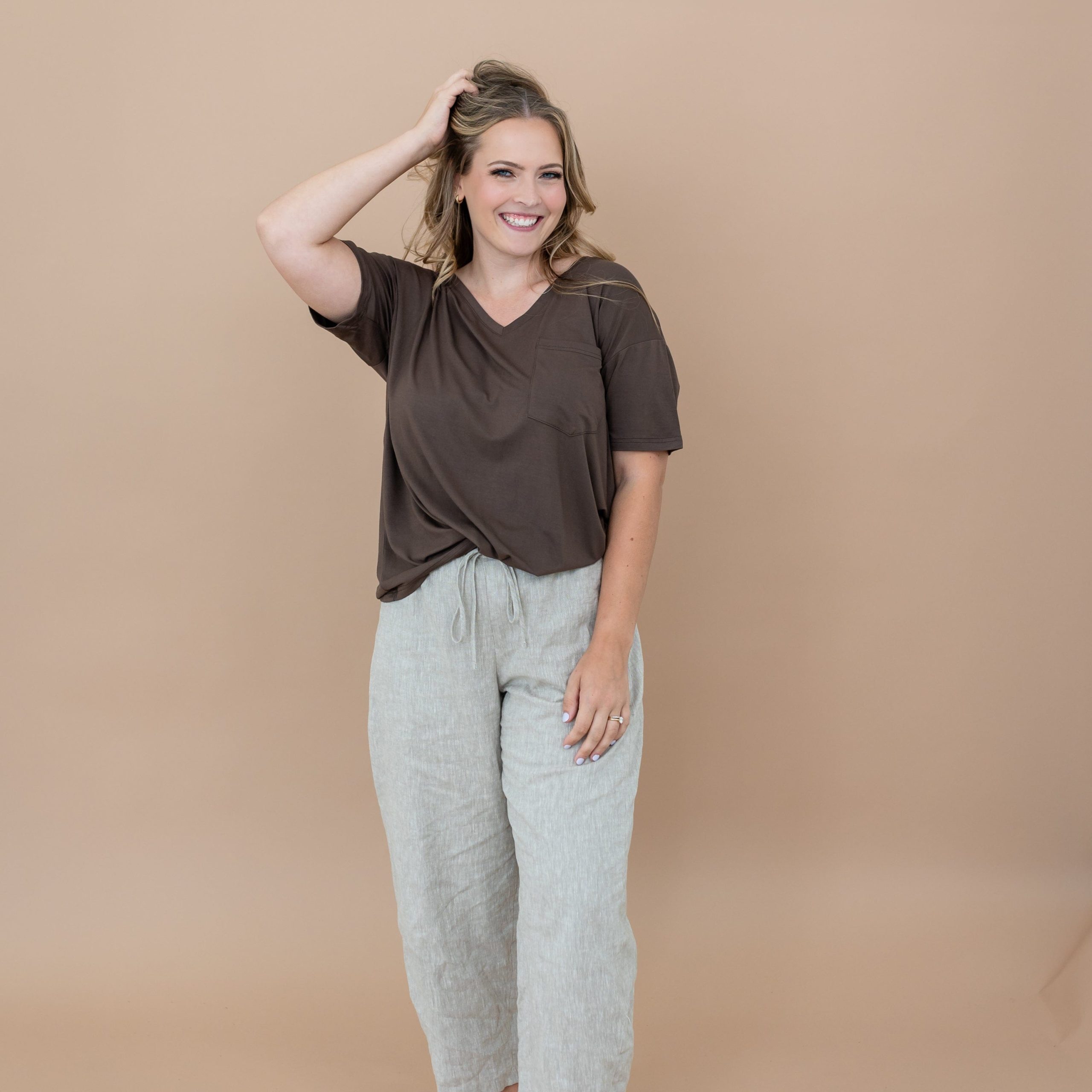 Womens Relaxed Fit V-Neck in Espresso - Image 2
