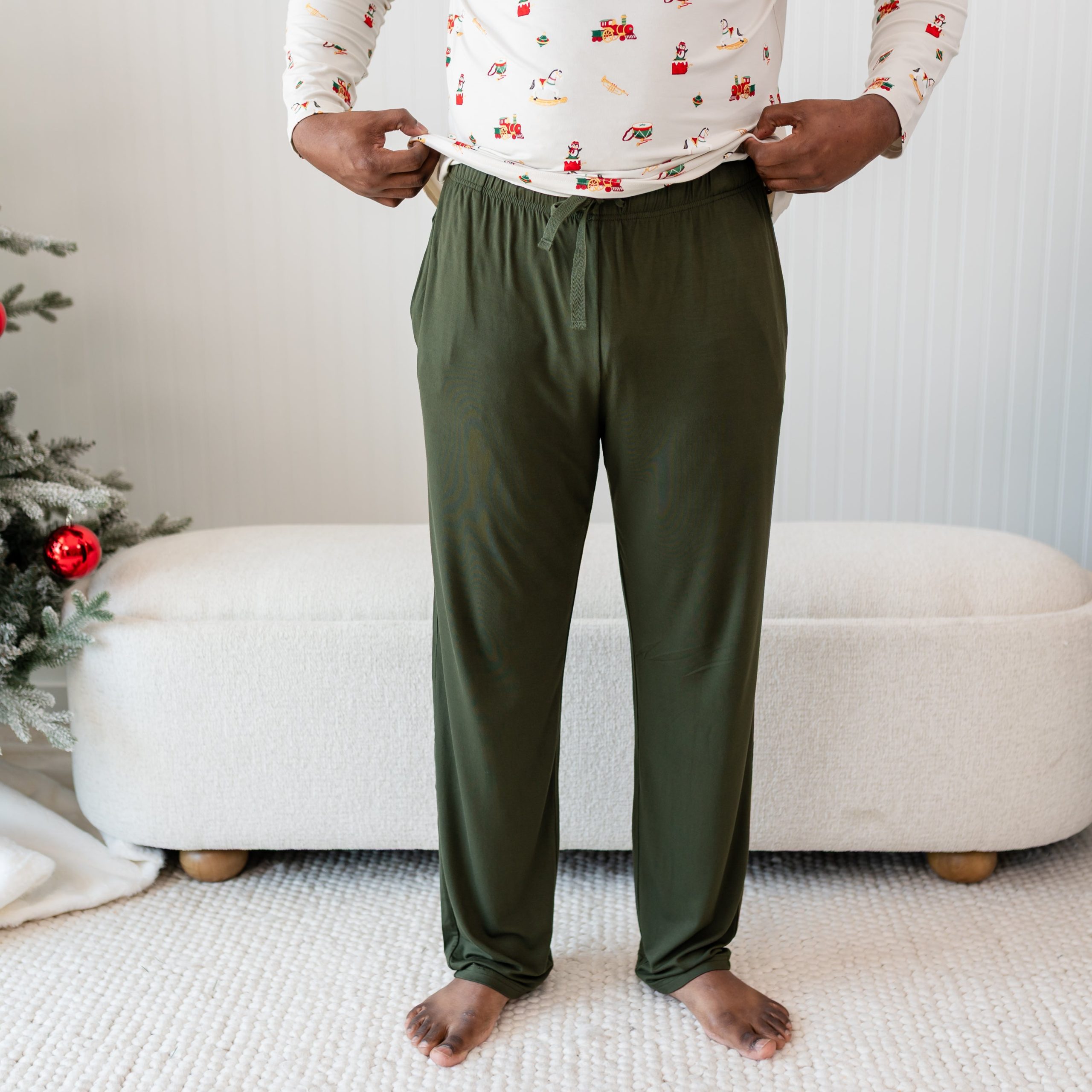 Men's Lounge Pants in Fir - Image 4