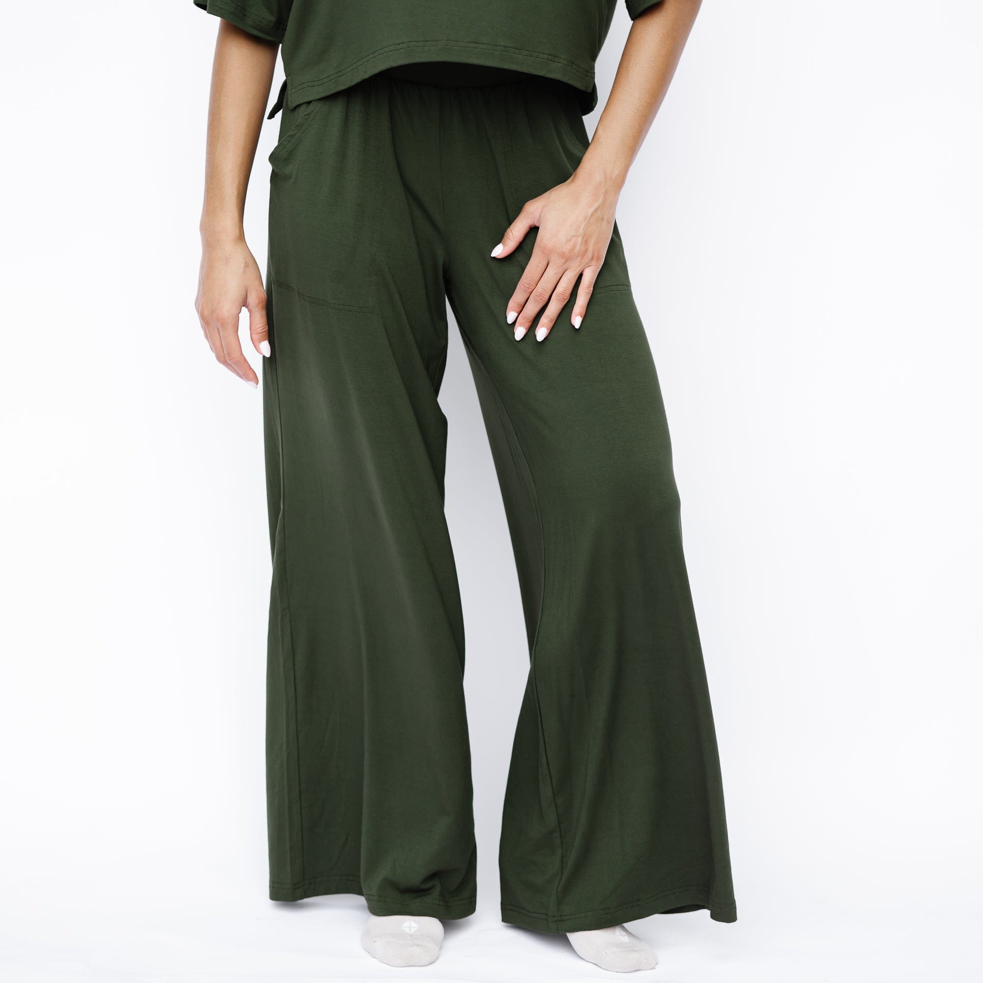 Women's Wide Leg Pant in Fir - Image 3