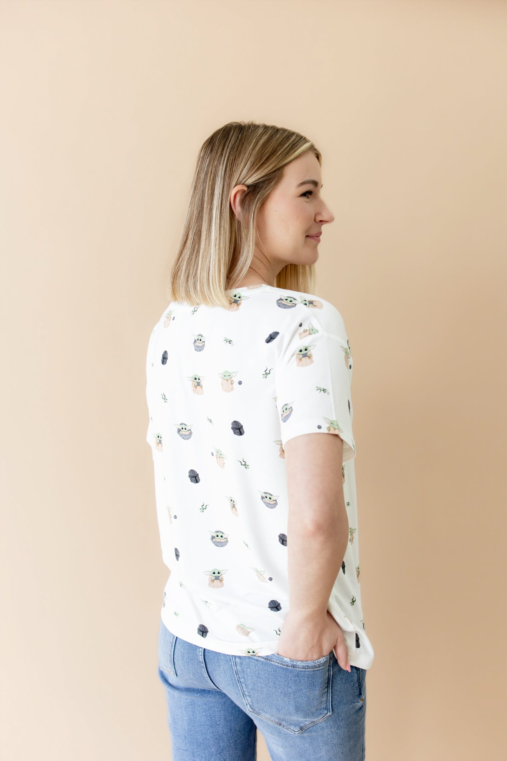 Women's Relaxed Fit V-Neck in Grogu - Image 3