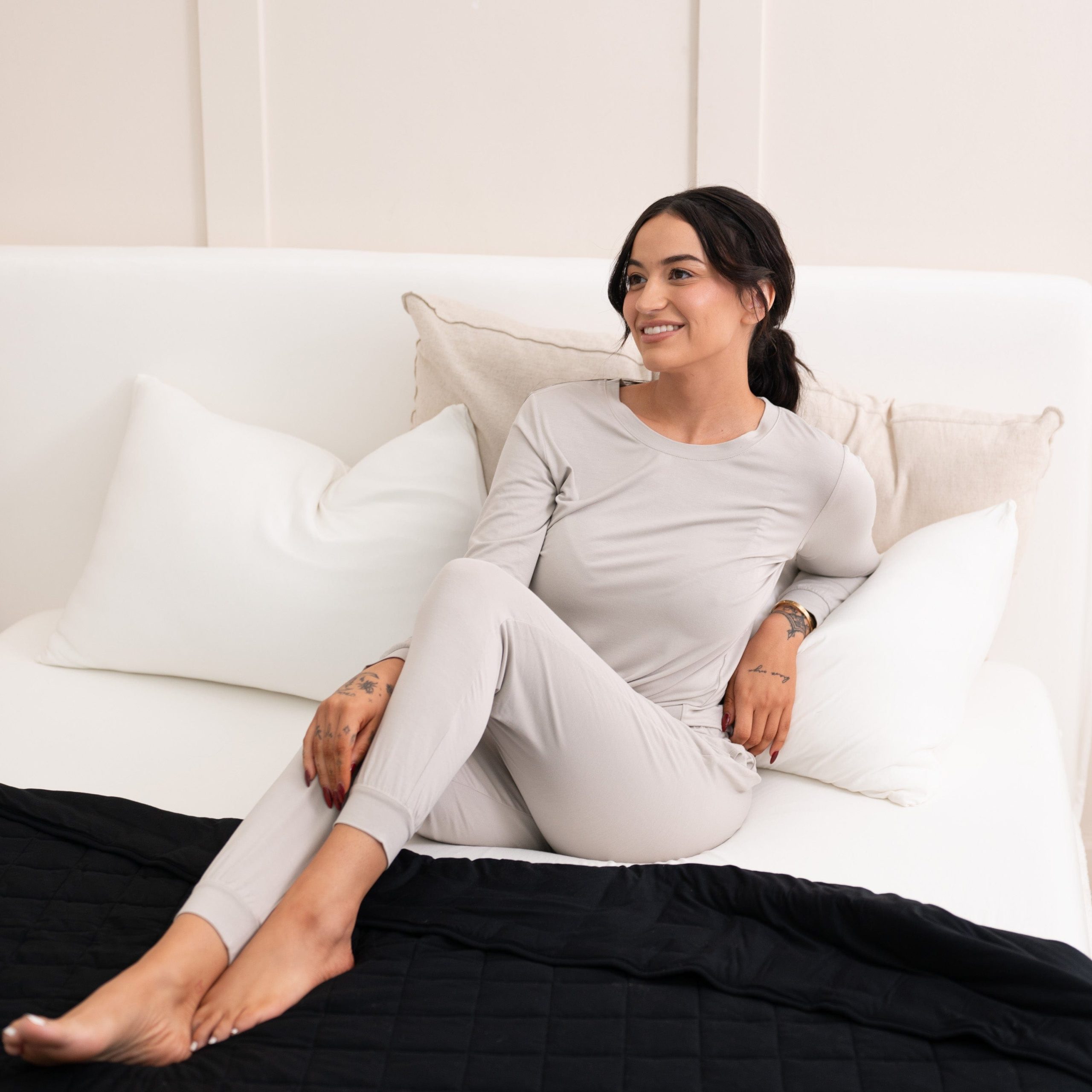 Adult Quilted Blanket in Midnight 1.0 - Image 2