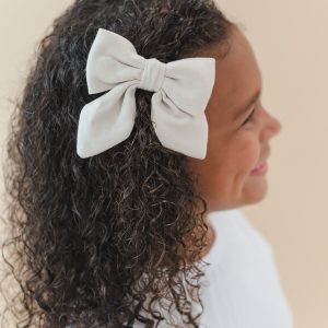 Large Alligator Clip Bow in Oat