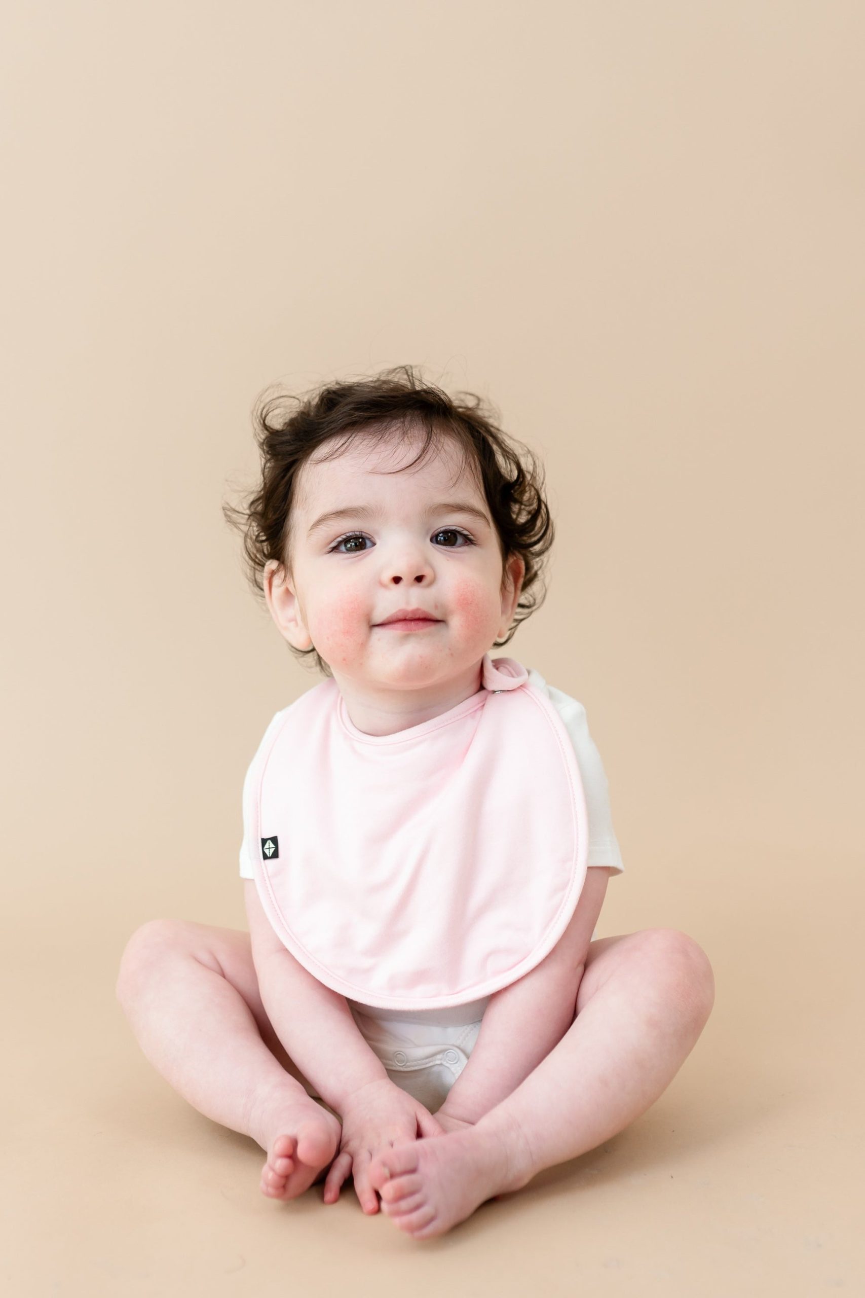 Cushy Bib in Sakura - Image 3