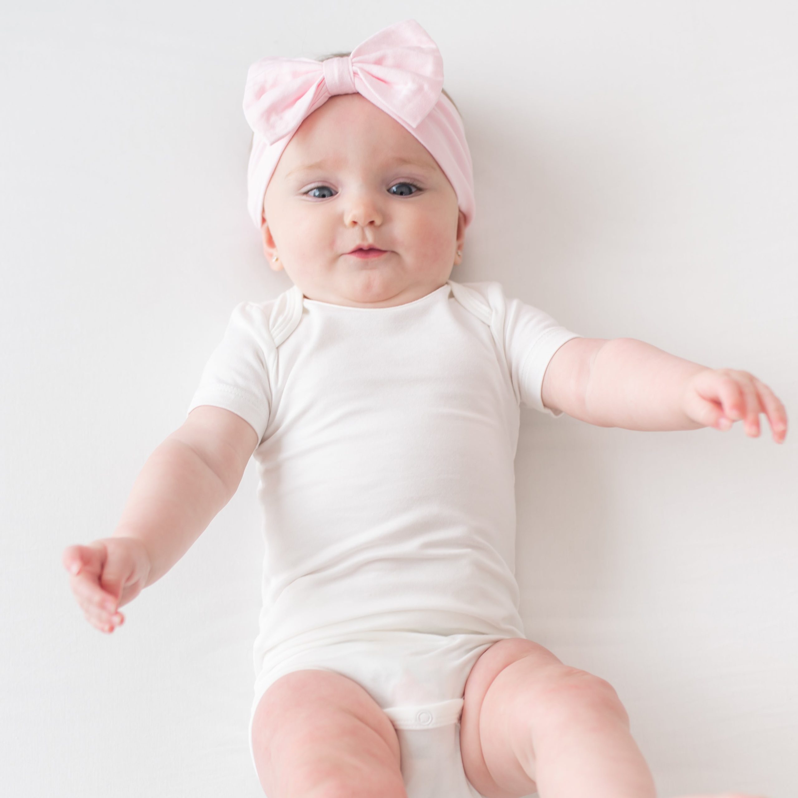 Bow Headband in Sakura - Image 4
