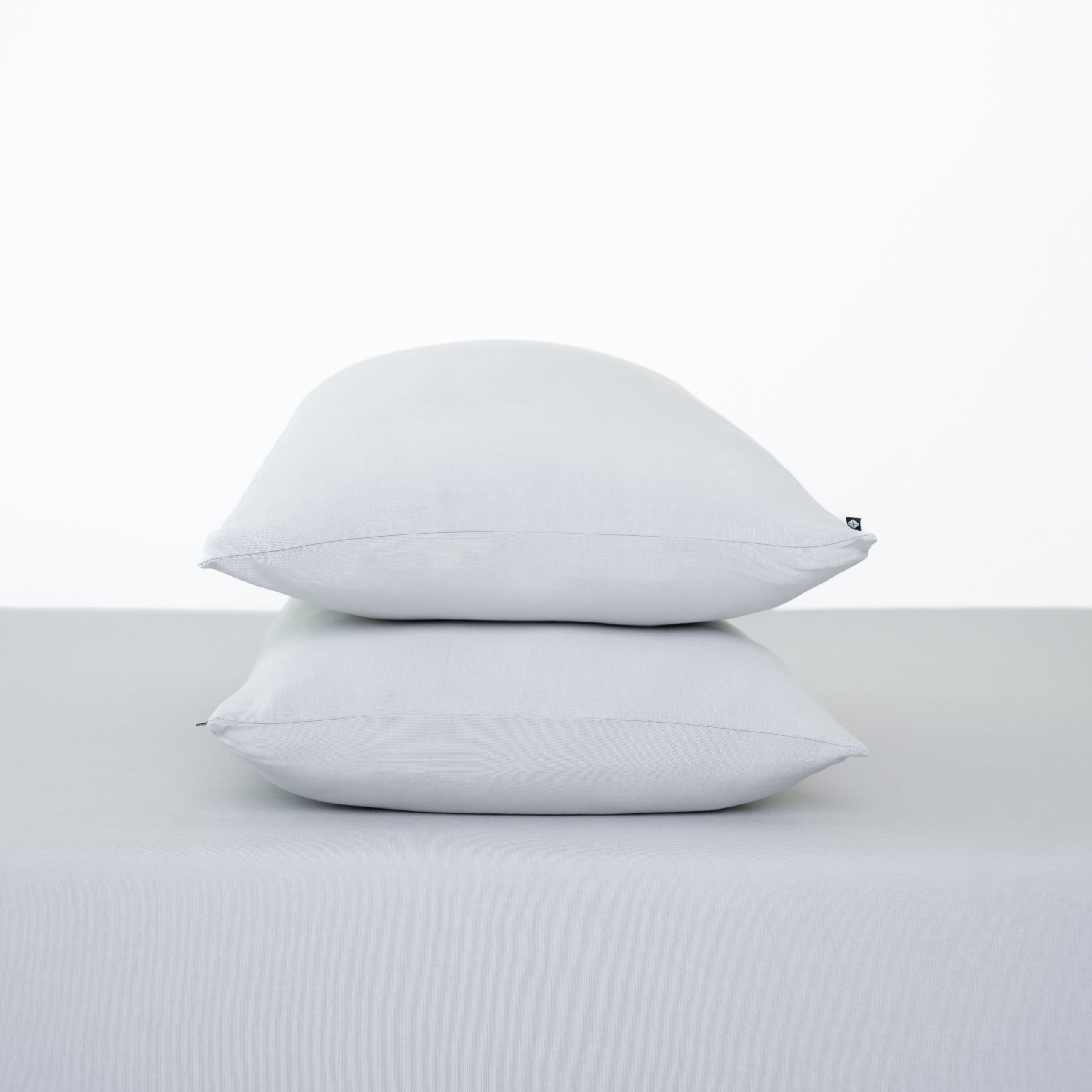 Fitted Sheet with Pillowcases in Storm