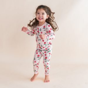 Long Sleeve Pajamas in Strawberry Fields