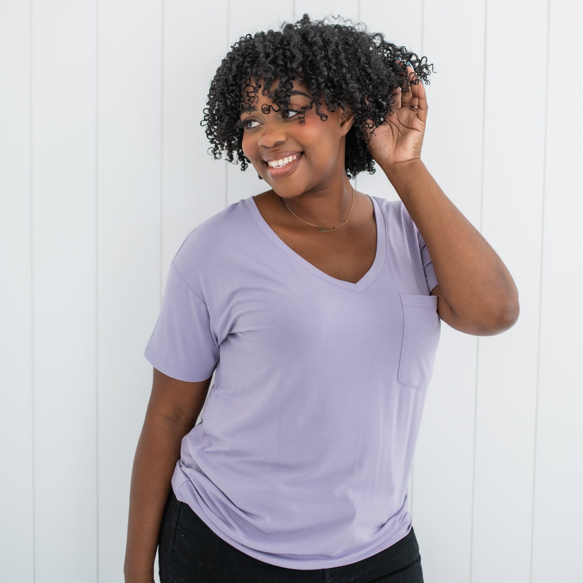 Womens Relaxed Fit V-Neck in Taro - Image 4