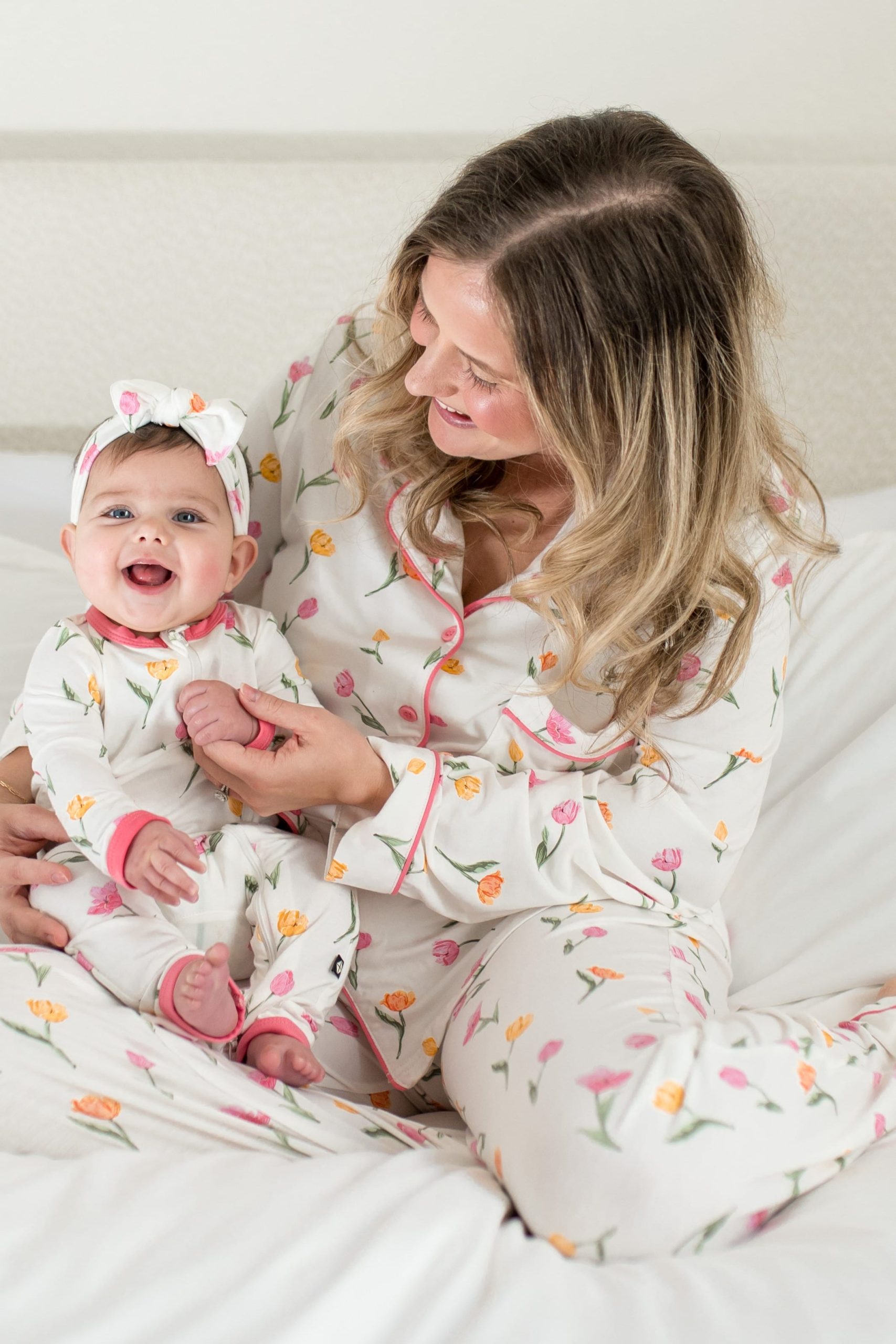 Long-Sleeved Women's Pajama Set in Tulip - Image 4