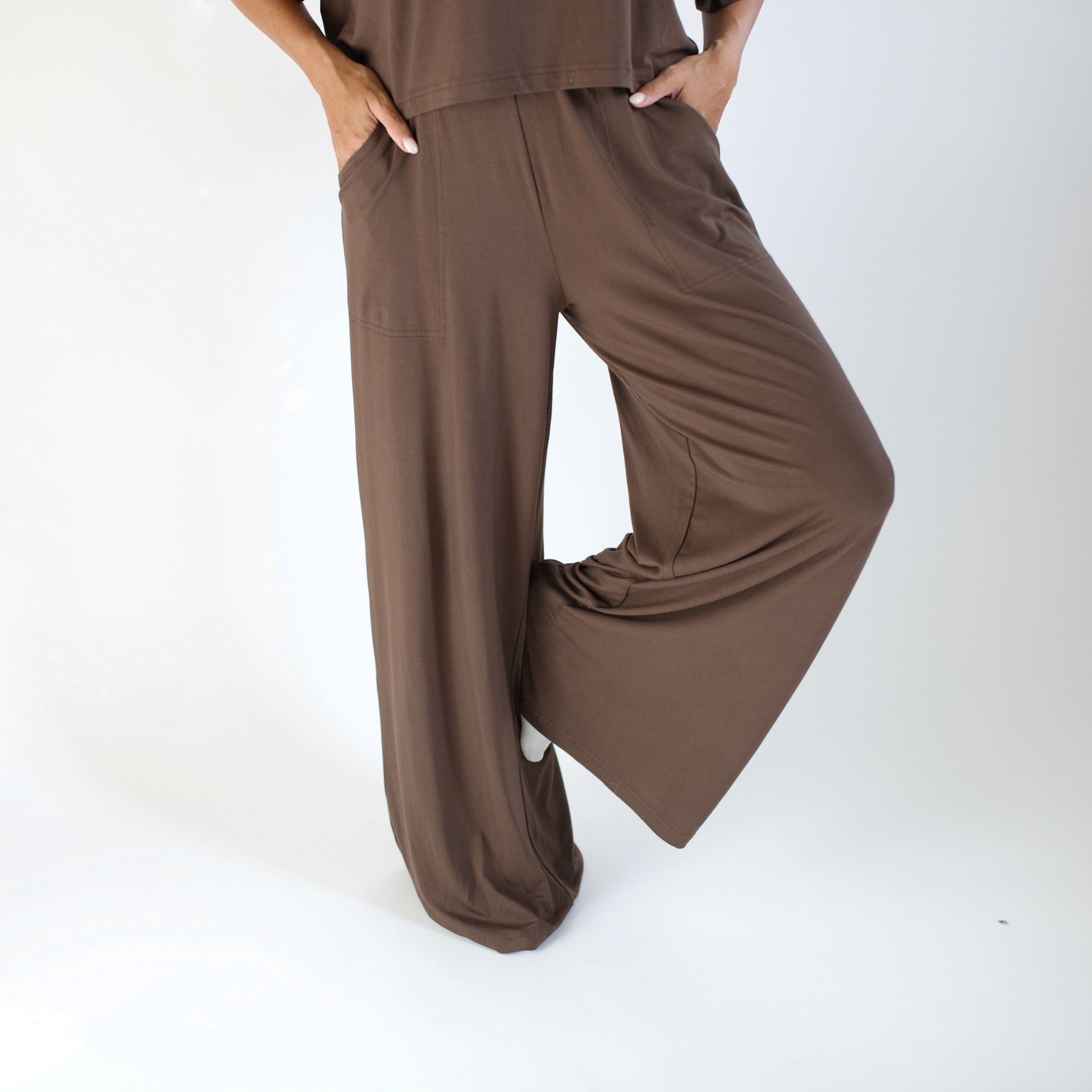 Women's Wide Leg Pant Set in Espresso - Image 2