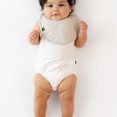 Cushy Bib in Oat