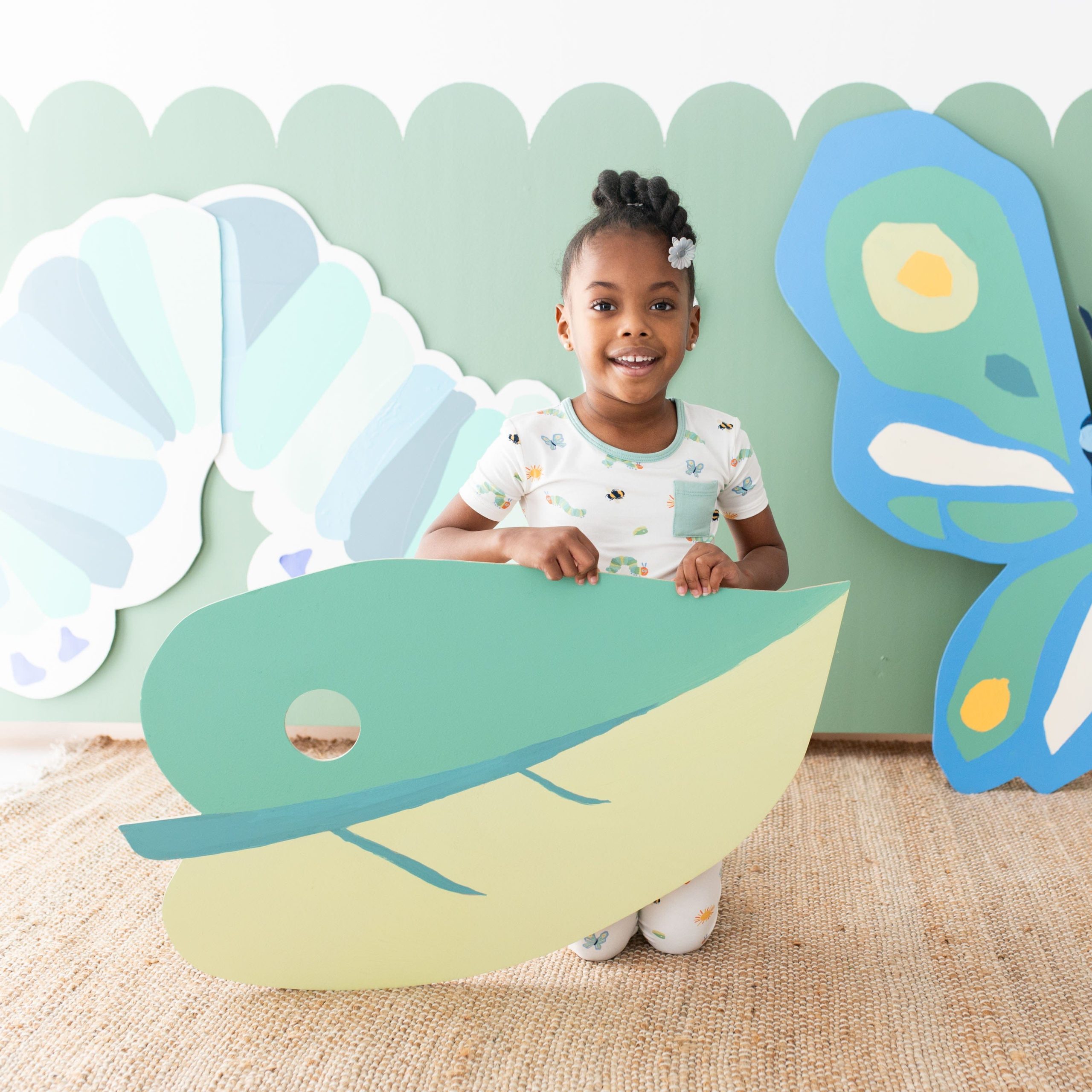 Short Sleeve with Pants Pajamas in The Very Hungry Caterpillar and Friends - Image 4