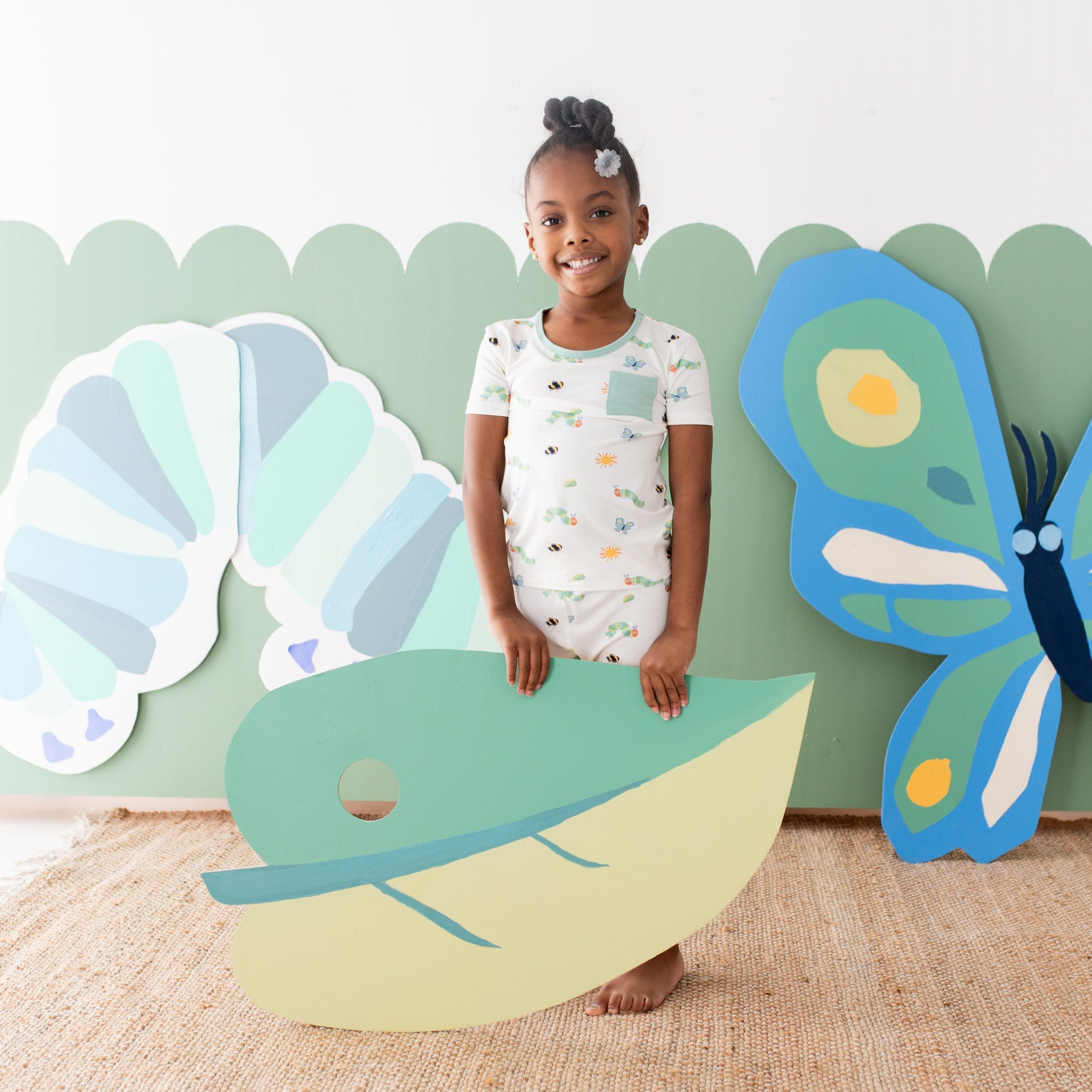 Short Sleeve with Pants Pajamas in The Very Hungry Caterpillar and Friends - Image 3