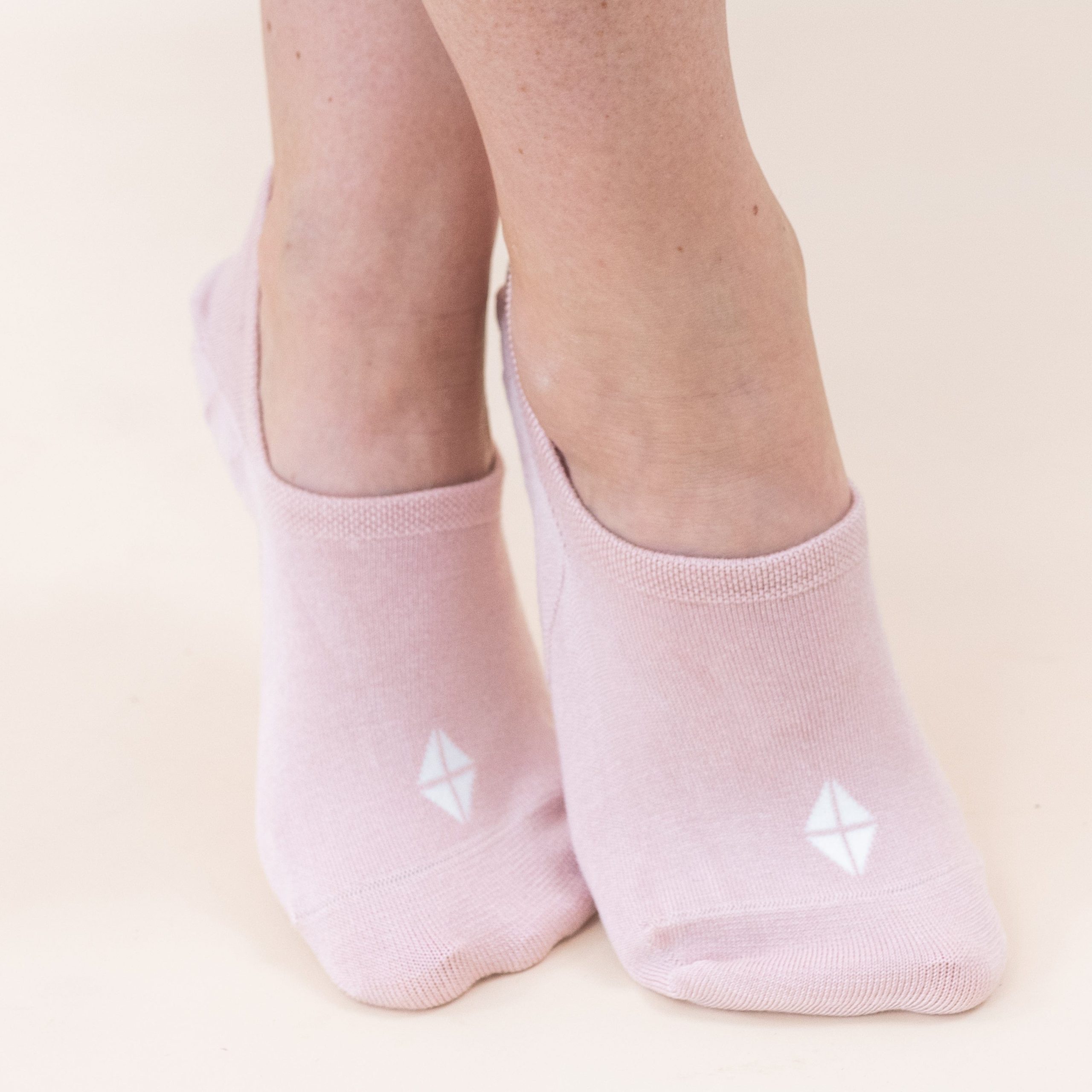 Women's No Show Socks 3-Pack in Neutral - Image 2