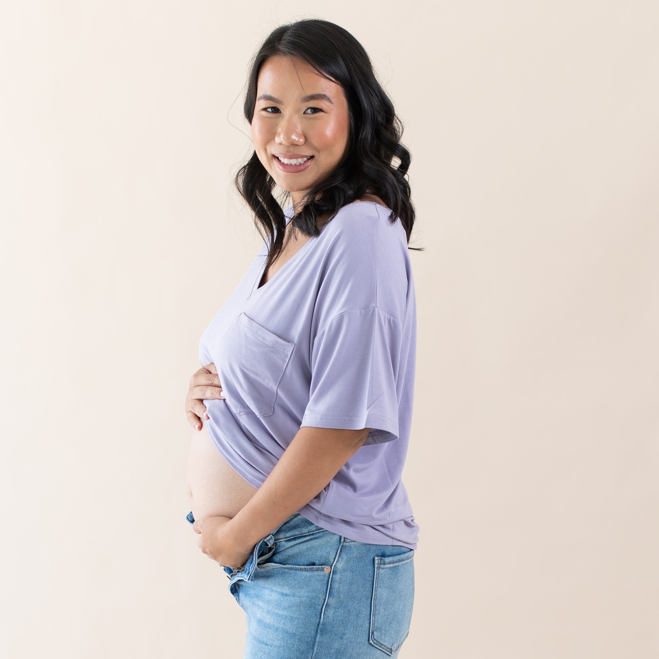 Womens Relaxed Fit V-Neck in Taro - Image 2