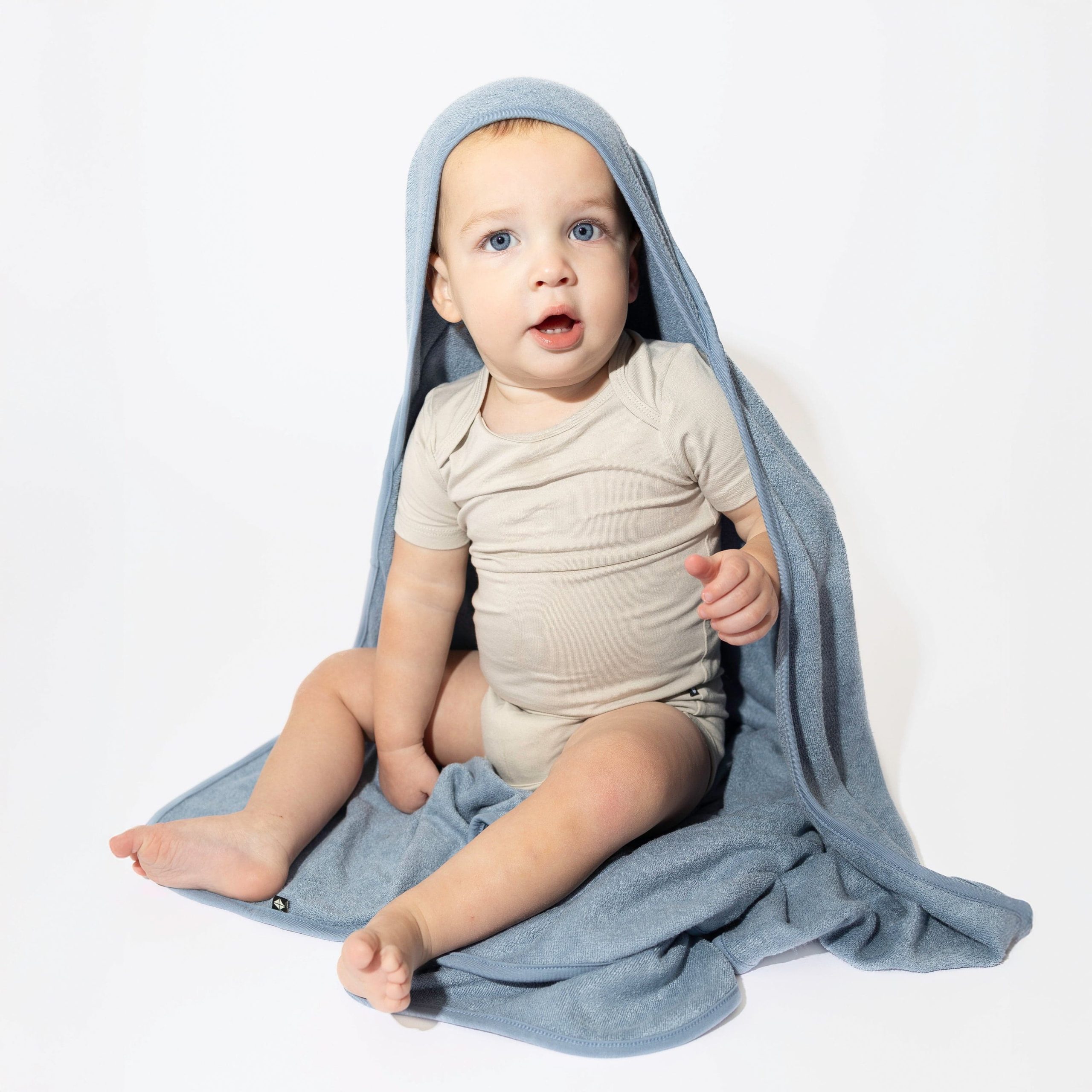Hooded Bath Towel in Slate - Image 3